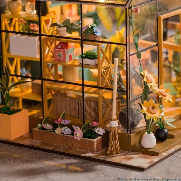 Domek dla Lalek Drewniany LED Piętrowy Retro Model do Złożenia DIY Meble