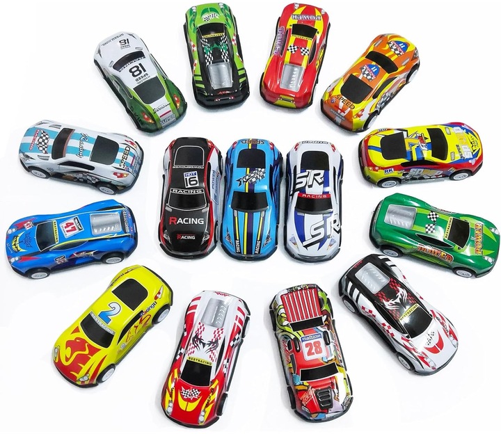 SAMOCHODZIKI Z NAPĘDEM 50 RESORAKI KUFEREK AUTKA METALOWE SAMOCHODY MAPA