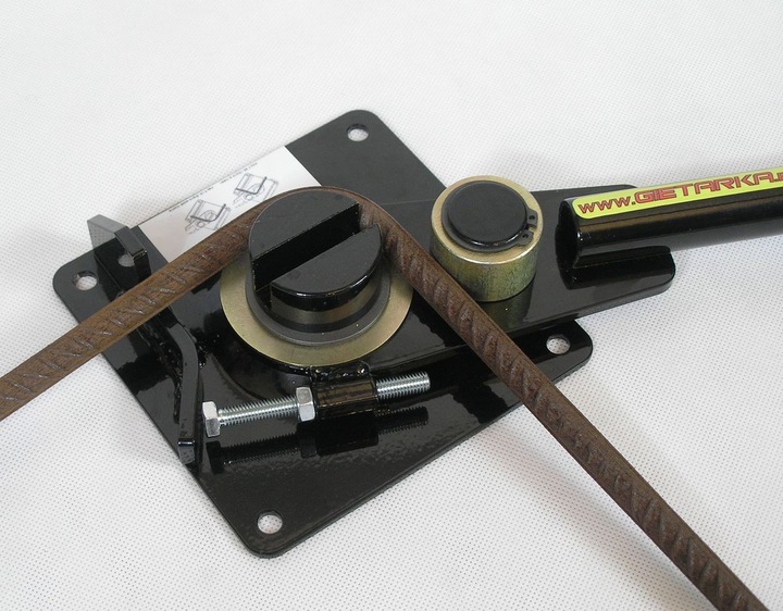 Giętarka do gięcia prętów strzemion fi6-14 drutu + kluczyk