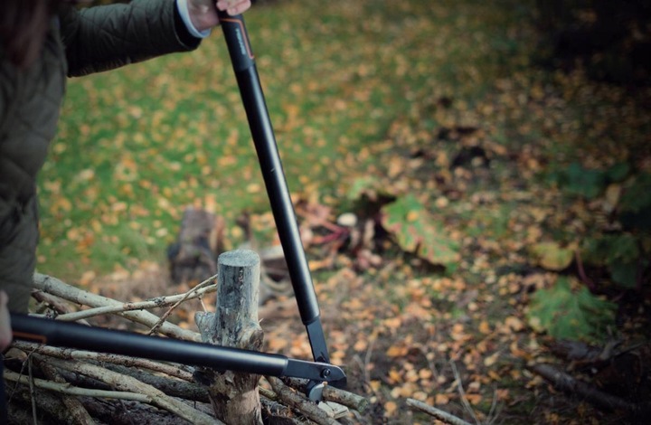 FISKARS L39 Sekator ogrodowy kowadełkowy dwuręczny hook SingleStep nożyce