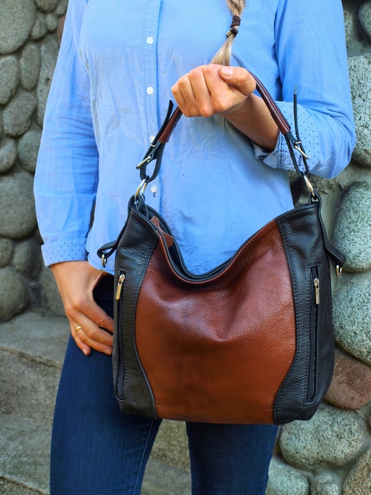 SKÓRZANA TOREBKA LISTONOSZKA 4 KOL SKÓRA WOREK