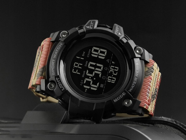 Zegarek męski elektroniczny alarm 12/24 h stoper LED data