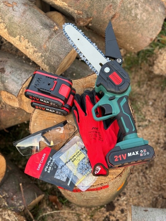 PIŁA AKUMULATOROWA ELEKTRYCZNA RĘCZNA MINI 6'' 2x AKUMULATOR + 1x ŁAŃCUCH