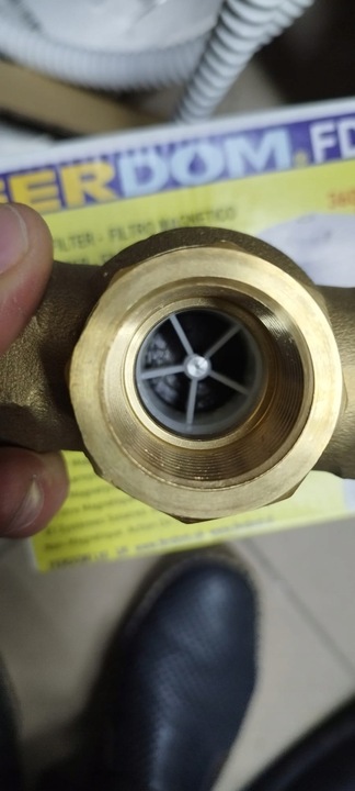 Zawór trójdrożny - dzielący 3 drogowy Hydrowell.