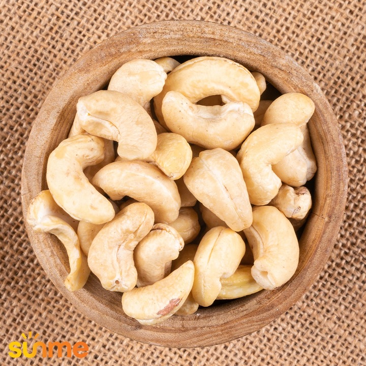 Orzechy nerkowca cały 1kg ORZECH NERKOWCA NERKOWCE CAŁE wysoka JAKOŚĆ 1000g