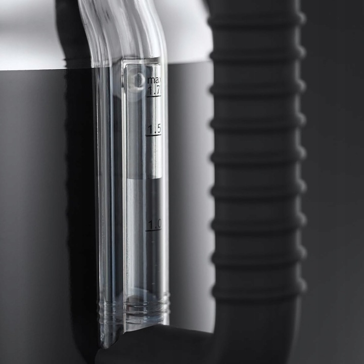 Czajnik elektryczny Russell Hobbs Classic Noir 2400 W 1,7 l czarny