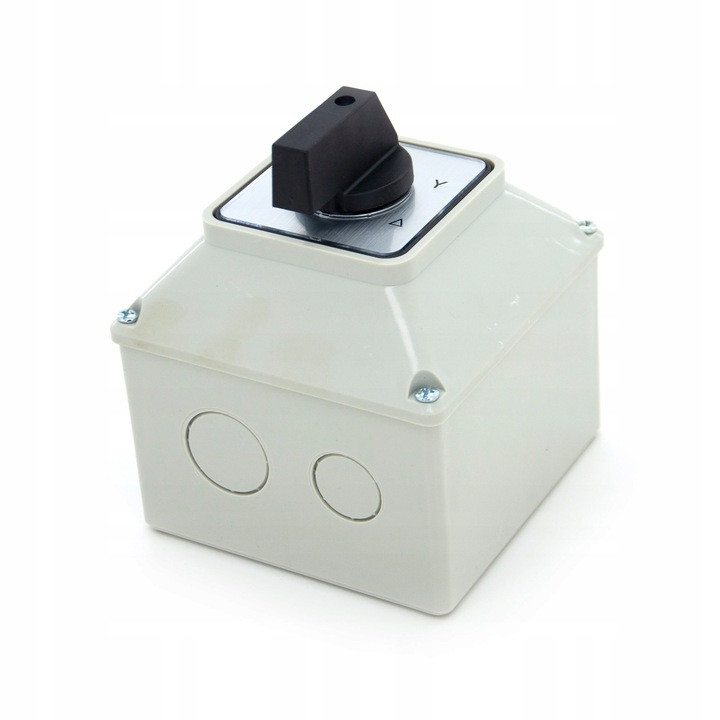 ŁĄCZNIK KRZYWKOWY 32A GWIAZDA TRÓJKĄT W OBUDOWIE