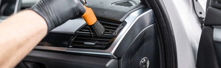 ADBL ZESTAW INTERIOR CLEANER 1L DO CZYSZCZENIA PLASTIKÓW KOKPITU AKCESORIA