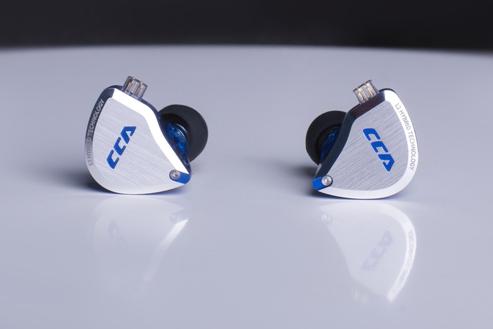 CCA C12 hybryda 2DD 10BA armatura najtaniej gratis