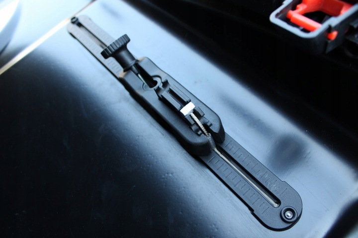 BOX DACHOWY INTER PACK STELLA 480 KEVLAR CZARNY FLEXI FIT do każdej belki