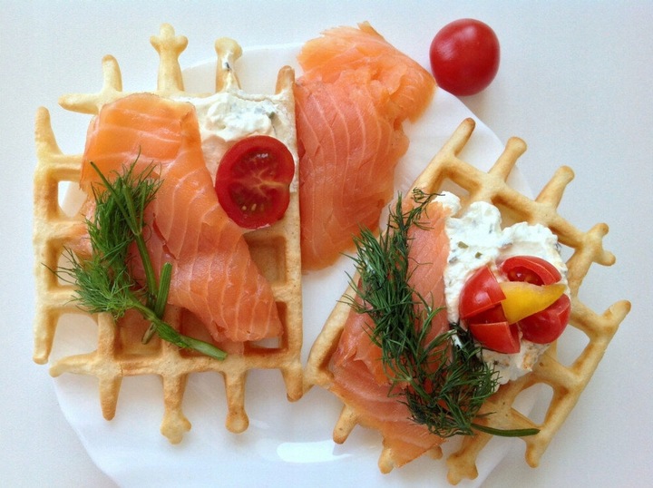 Gofrownica DEZAL 301.5 Profi W Czerwony