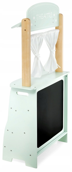 Duży drewniany sklep stragan teatr waga terminal płatniczy warzywa i owoce