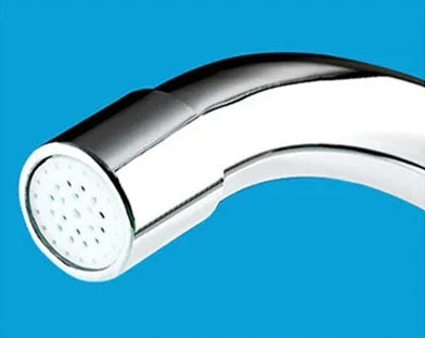 ELEKTRYCZNY PRZEPŁYWOWY PODGRZEWACZ WODY Kran z LCD NADUMYWALKOWY