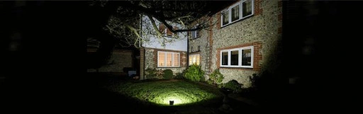 HALOGEN REFLEKTOR 10W BEZPRZEWODOWY AKUMULATOROWY BATERIA NAŚWIETLACZ IP65