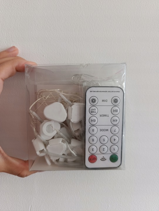 KURTYNA ŚWIETLNA 200 LED 3x2 LAMPKI ŚWIĄTECZNE NA OKNO ŚWIETLNA Z HACZYKAMI