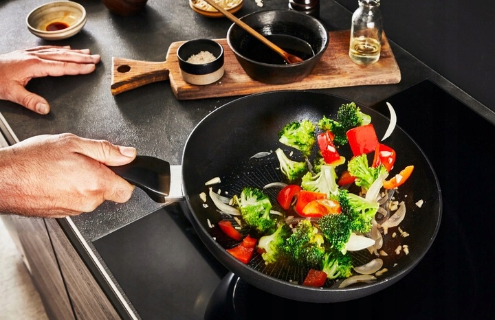 Patelnia do naleśników TEFAL UNLIMITED 25cm indukcja G2553872