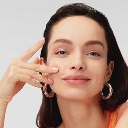 Krem Do Twarzy Loreal Revitalift Clinical Z Witaminą C Oraz SPF50+ 50 ml