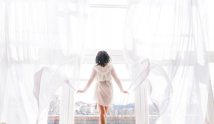 Wentylator stojący z pilotem wiatrak MPM BWP-02 biały