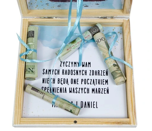PUDEŁKO NA PIENIĄDZE PREZENT ŚLUBNY DLA MŁODEJ PARY NOWOŻEŃCÓW GRAWER