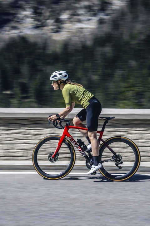 Kask rowerowy ABUS Macator Gleam silver - M