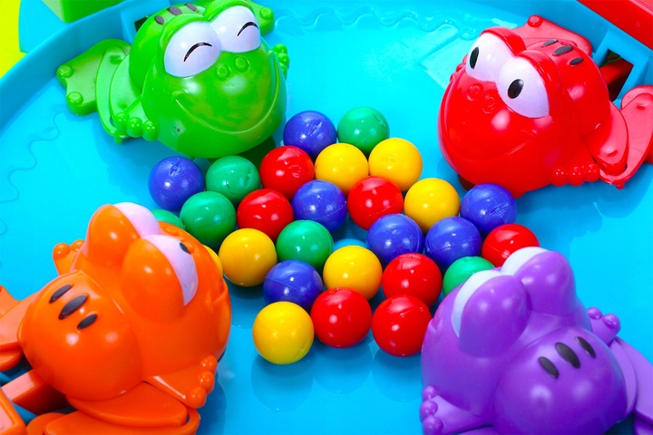 GRA ZRĘCZNOŚCIOWA GŁODNE ŻABKI KARMIENIE GŁODNYCH ŻABEK GRA DLA 2-4 OSÓB