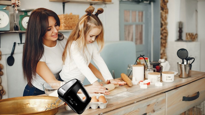 Mikser ręczny MPM MMR-19C CZARNY 750W