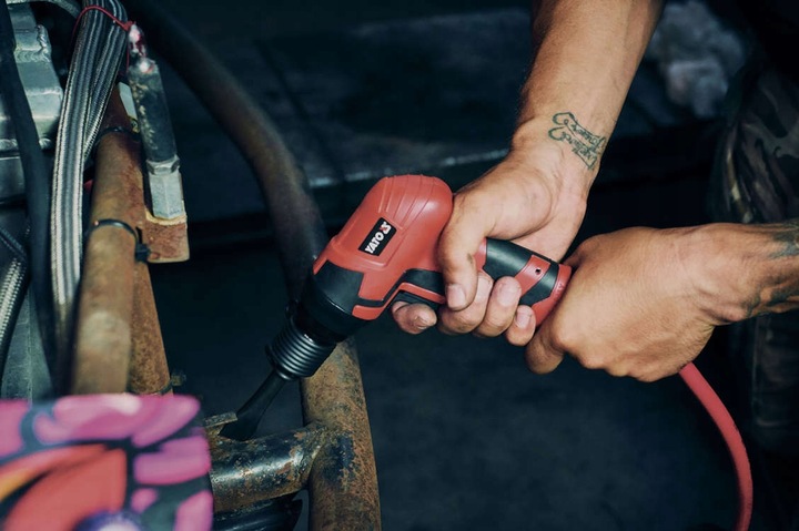 YATO KPL. MŁOTEK PNEUMATYCZNY DO SWORZNI DRĄŻKÓW PRZEGUBÓW DO RDZY +4 DŁUTA