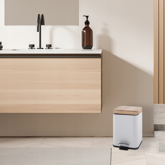 KOSZ NA ŚMIECI ŁAZIENKOWY 3L BIAŁY BAMBUS METAL do WC łazienki kwadratowy