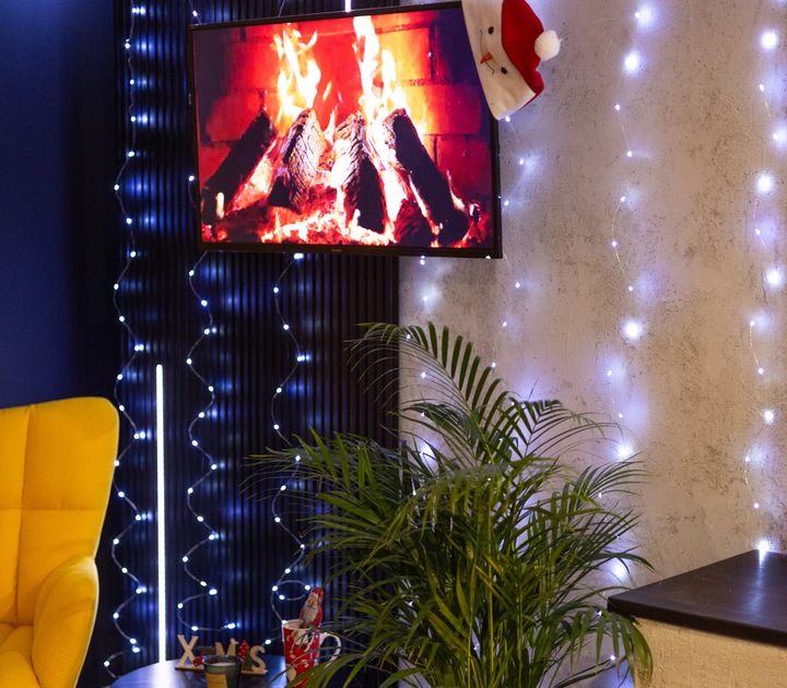 KURTYNA ŚWIETLNA LAMPKI SOPLE DRUCIKI 200 LED 2x2m GIRLANDA USB + ADAPTER