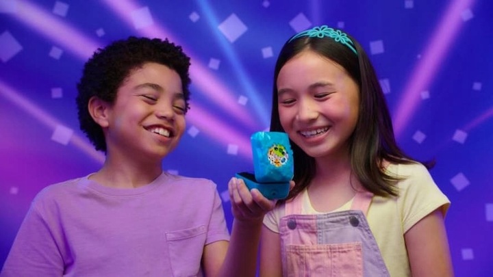 Interaktywne cyfrowe zwierzątka Magicals Bitzee