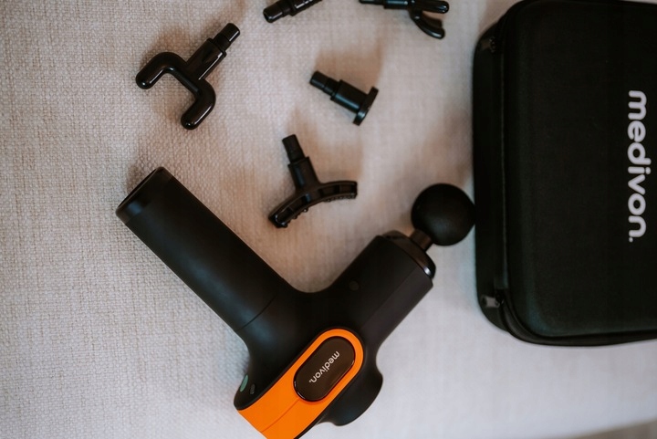 Pistolet masujący Medivon Gun Vital masażer ręczny do masażu ciała