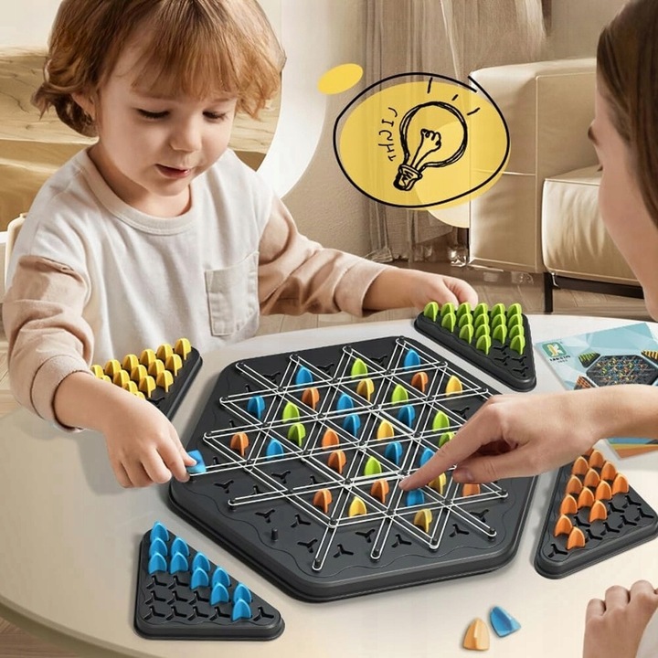 TRIANGLE CHESS BOARD GAME, INTERACTIVE PEGBOARD GAME, DESKTOP BOARD GAMES