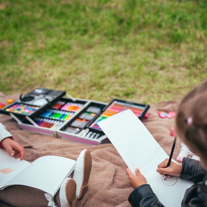 Zestaw Artystyczny, walizka z lamą, 145 elementów RAGI - RÓŻOWY