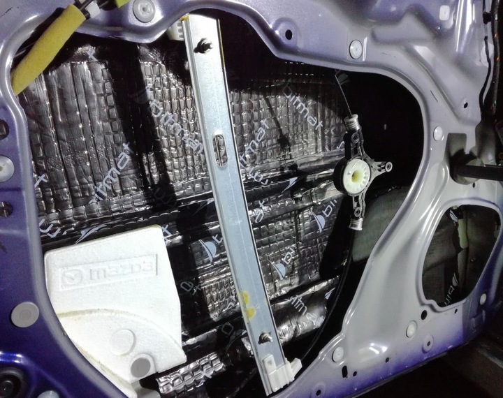 AB-25 MATA BITUMICZNA BUTYLOWA WYGŁUSZAJĄCA BITMAT wygłuszenie maski silnik