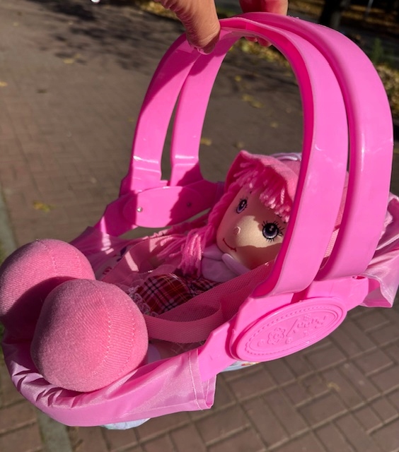 RÓŻOWE NOSIDEŁKO DLA LALEK 37 CM