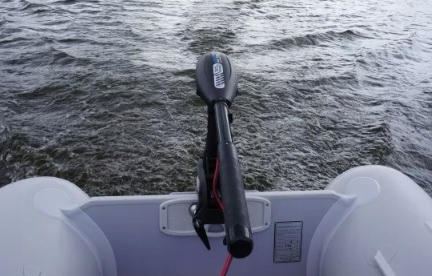 Silnik elektryczny Haswing Osapian 45 lbs 12V kolumna 90cm Strefa ciszy