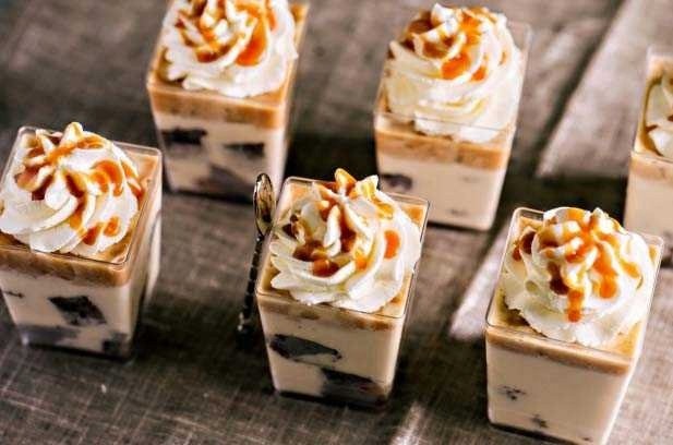 POJEMNIKI PUCHARKI KWADRATOWE DO DESERÓW KUBKI SŁODKI STÓŁ BUFET 60ML 50szt