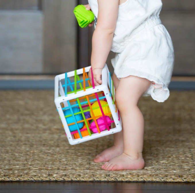 INNYBIN FAT BRAIN TOYS SORTER ELASTYCZNA KOSTKA SENSORYCZNA DLA DZIECI