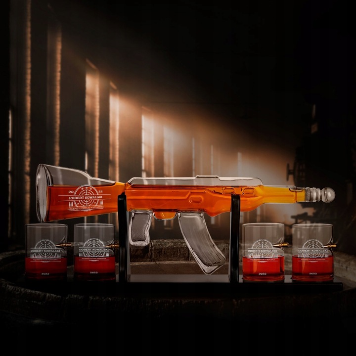 Zestaw do Whisky Karafka Karabin 4 Szklanki Grawer na Urodziny dla Faceta