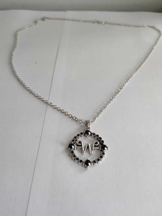 Gotycki Naszyjnik Łańcuszek z Wednesday Addams Serial Goth Filmowy Prezent