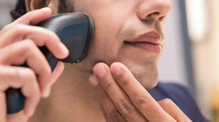 BEZPRZEWODOWA GOLARKA MĘSKA DO ZAROSTU twarzy PHILIPS Maszynka Flex IPX7