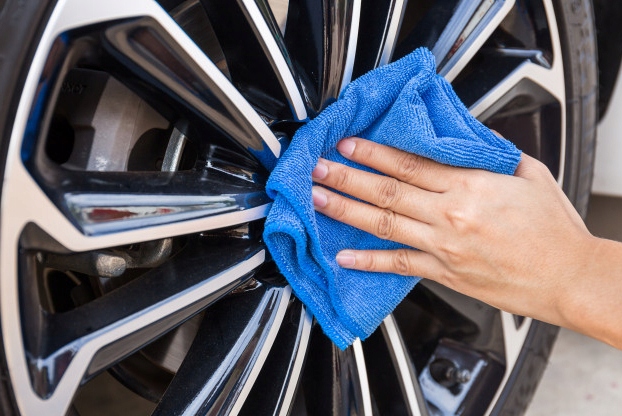 MIĘKKA MIKROFIBRA FIBRA DO AUTA UNIWERSALNA 30X30 CM 220 G