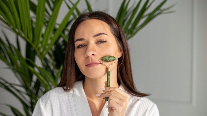 WAŁEK JADEITOWY DO TWARZY ROLLER + PŁYTKA GUA SHA ZESTAW PREZENT ACUS MED