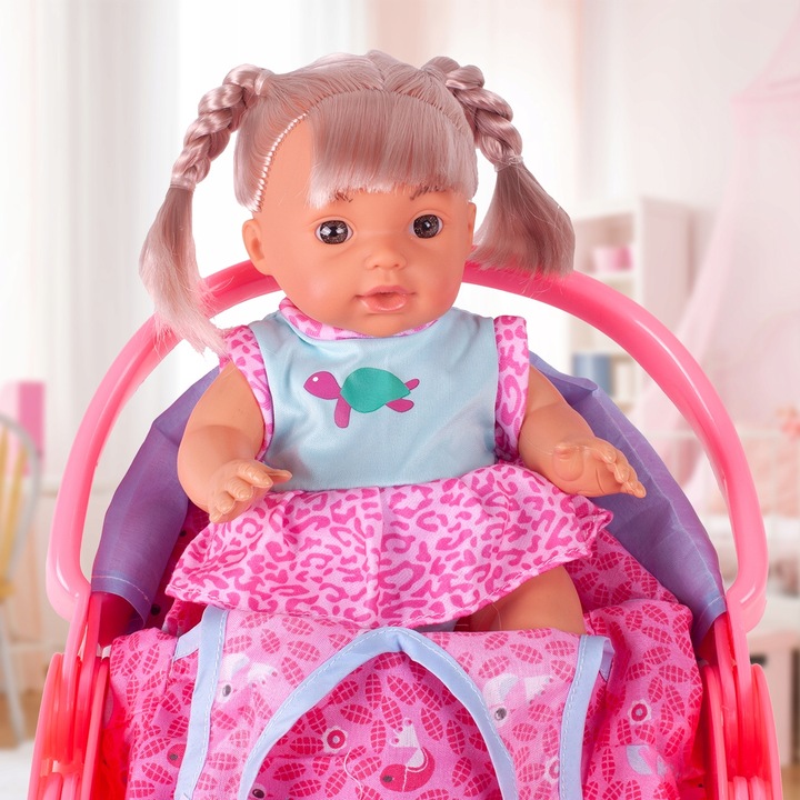 LALKA W NOSIDEŁKU INTERAKTYWNA SIUSIA GAWORZY Z BUTELKĄ WARKOCZE UBRANKO