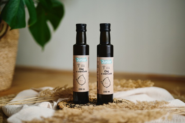 OLEJ Z CZARNUSZKI DZIECI JUNIOR 10,62! mg/g TYMOCHINONU 250ml NIERAFINOWANY