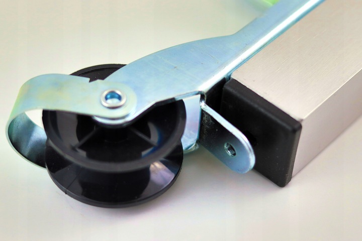 Prowadnica kotwicy z blokadą do pontonu lub łodzi