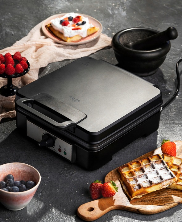 GOFROWNICA AD3049 ADLER 1800W NA 4 CHRUPIĄCE GOFRY