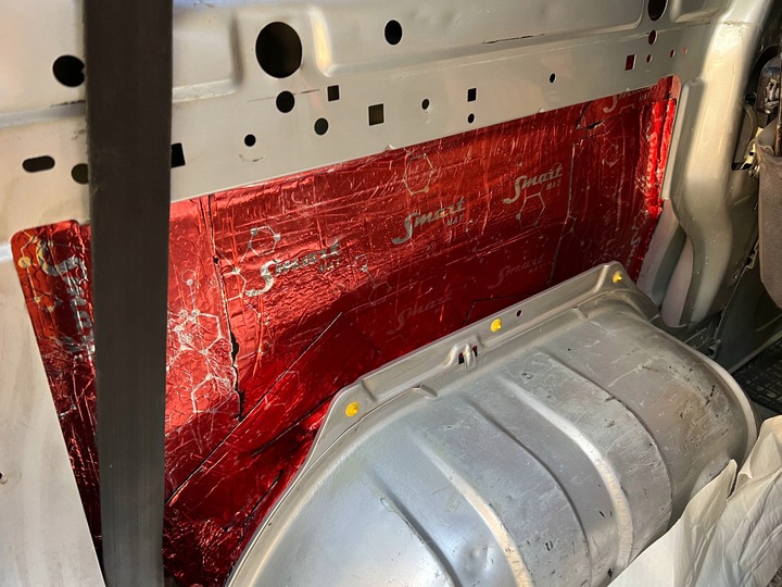 MATA WYGŁUSZAJĄCA 2mm BUTYLOWA alubutyl 400x50 2m2 drzwi bagażnik podłoga