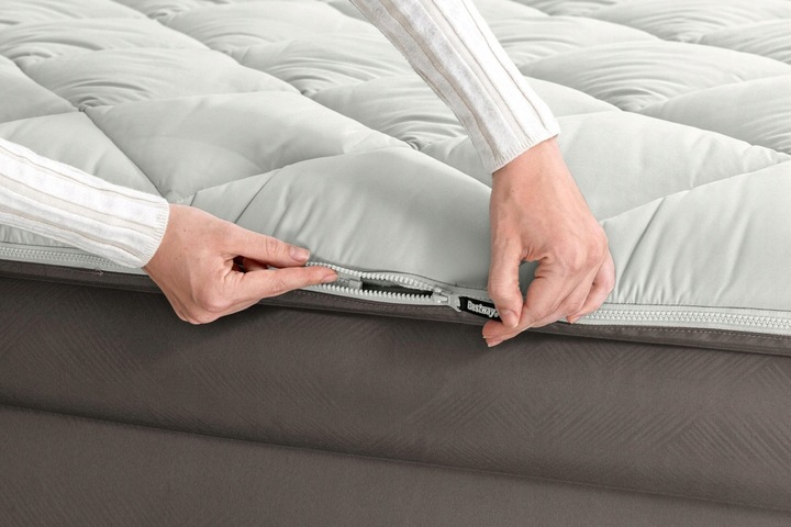 Dmuchany materac Fortech z wbudowaną pompką el. ŁOŻKO BESTWAY 203x152x51cm