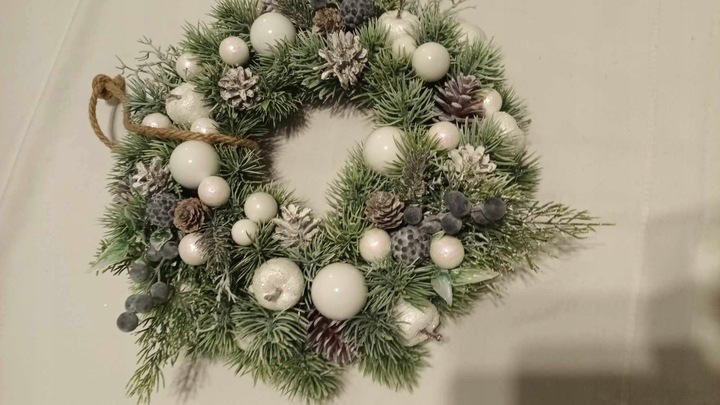 Wianek świąteczny na drzwi z oświetleniem Led